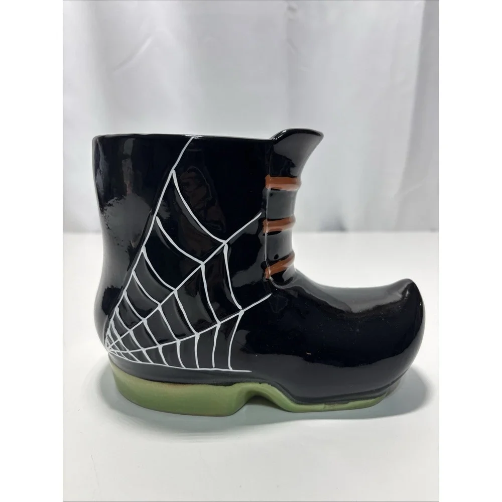 Yankee Candle Halloween Black Witch Boot Jar‎ Holder With Web Scary